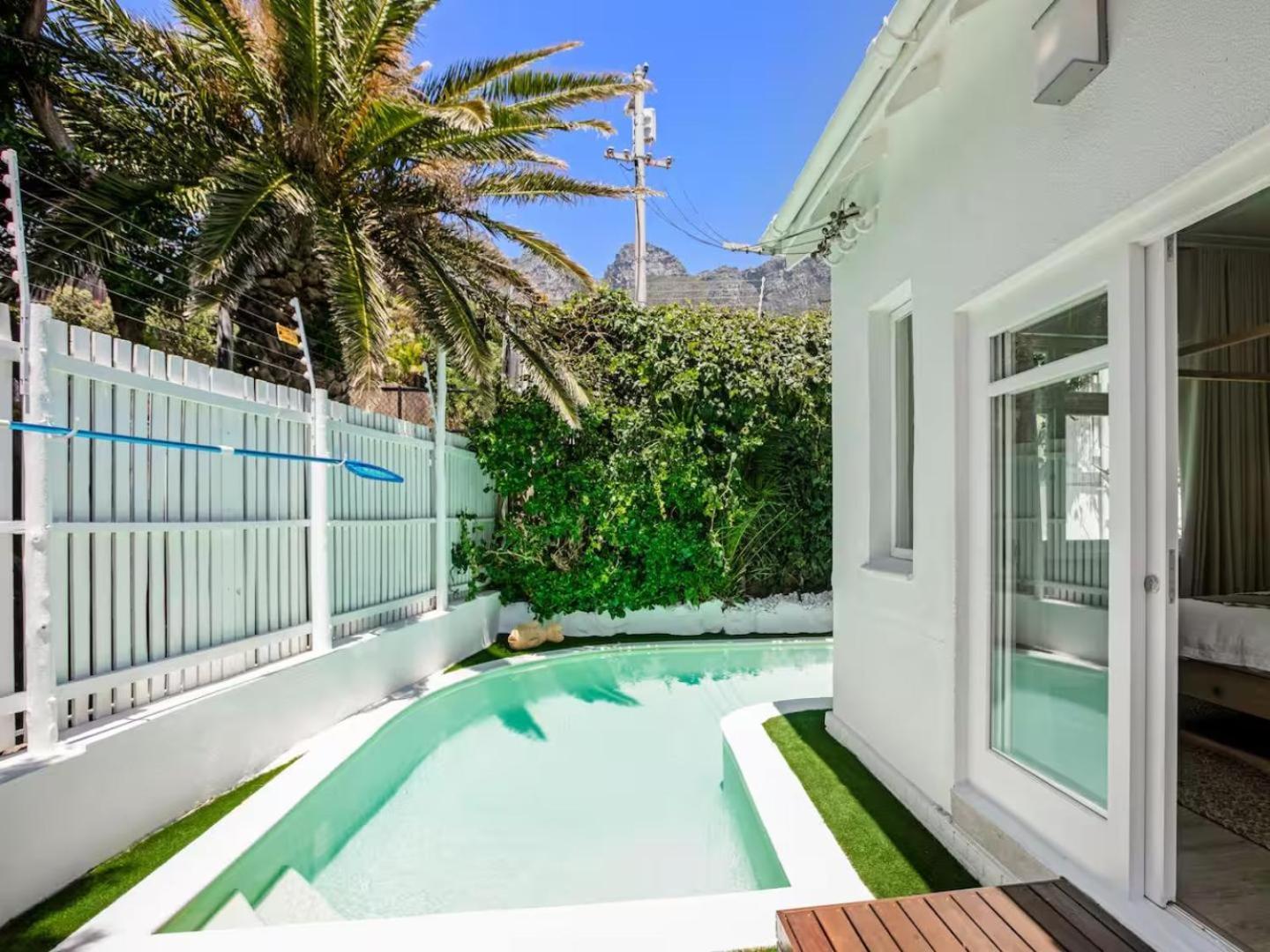 60 On Victoria, Bakoven, Camps Bay Homestay Cape Town
